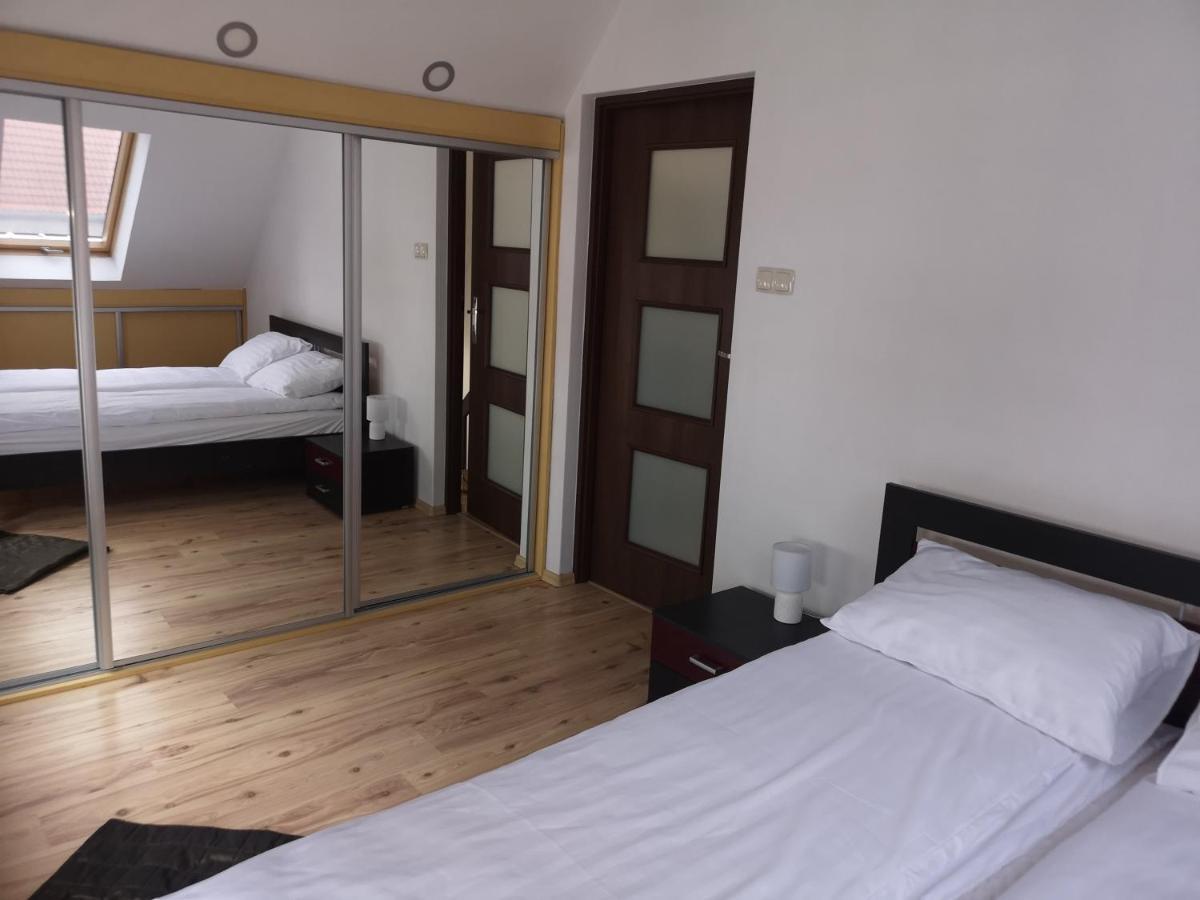 Apartament Dluga Apartment Jelenia Gora Exterior photo